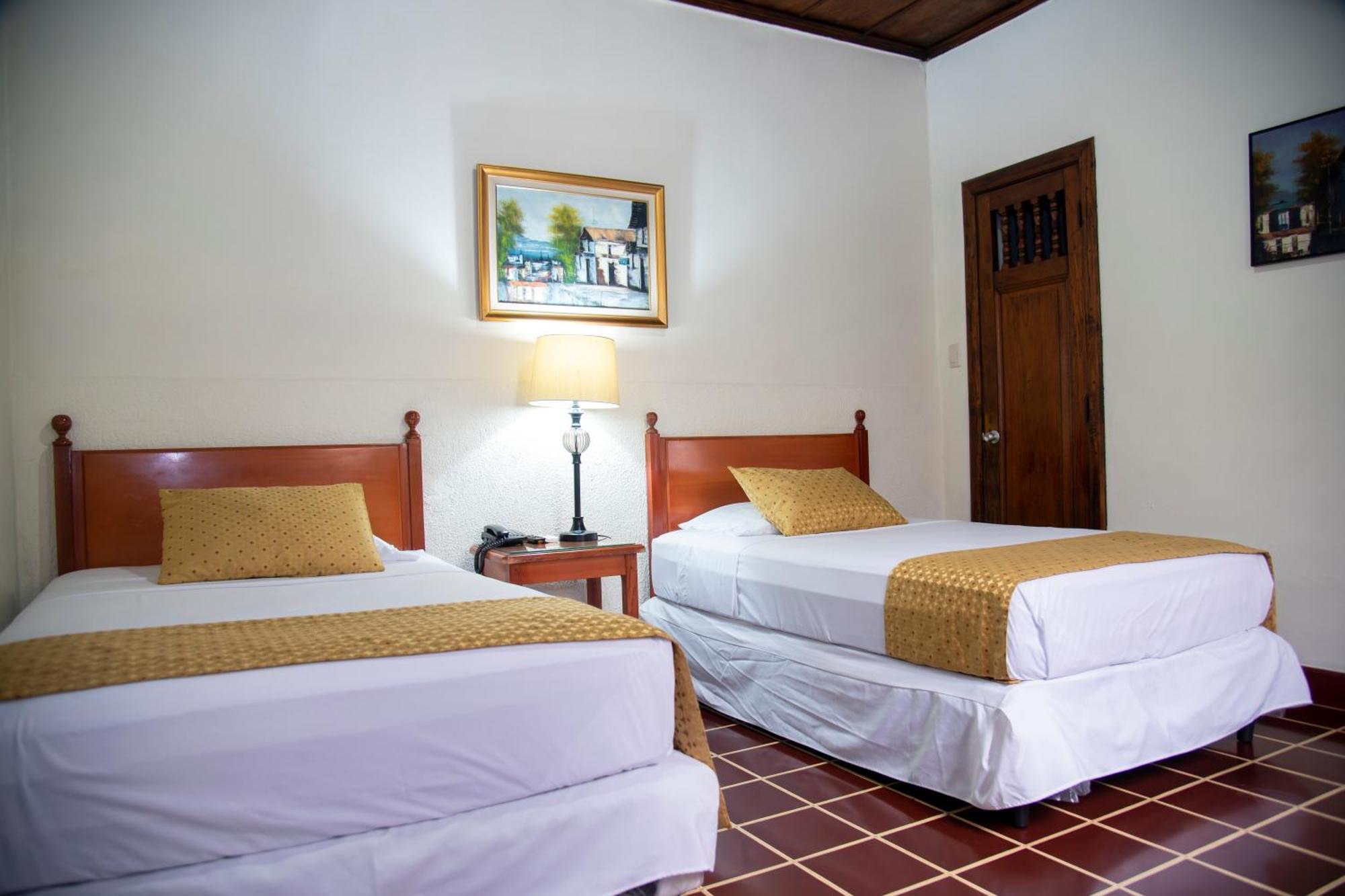 Hotel Villa Serena Escalon Сан-Сальвадор Екстер'єр фото