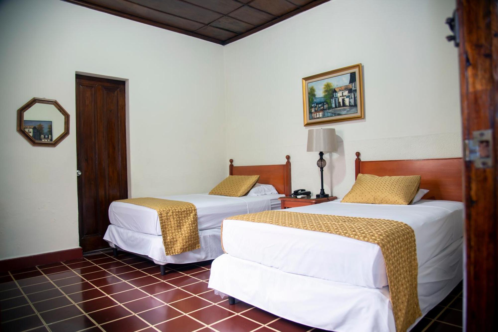 Hotel Villa Serena Escalon Сан-Сальвадор Екстер'єр фото