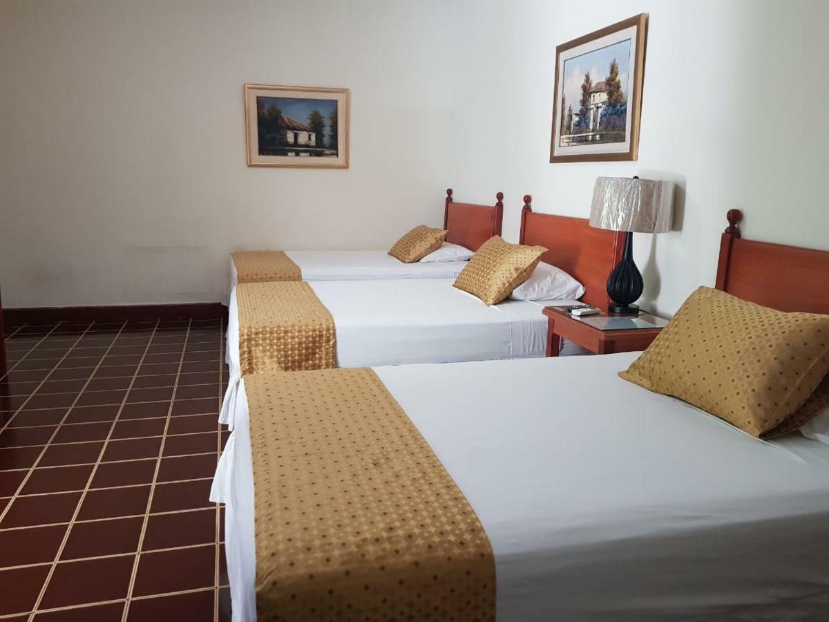 Hotel Villa Serena Escalon Сан-Сальвадор Екстер'єр фото